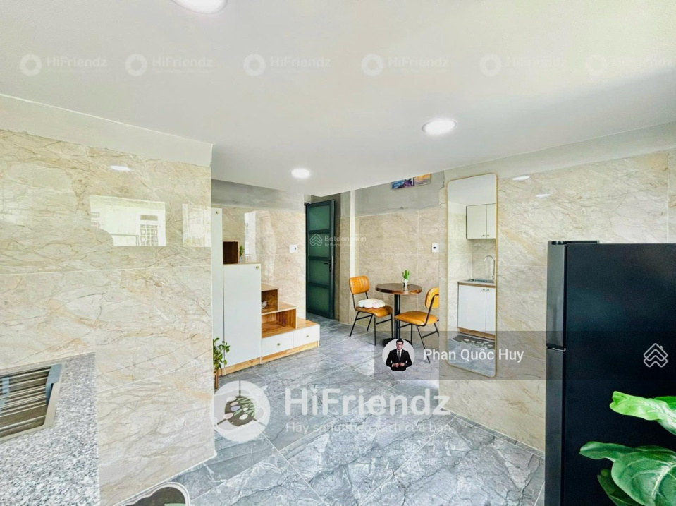 Modern Loft Studio Near Airport with Washing Machine