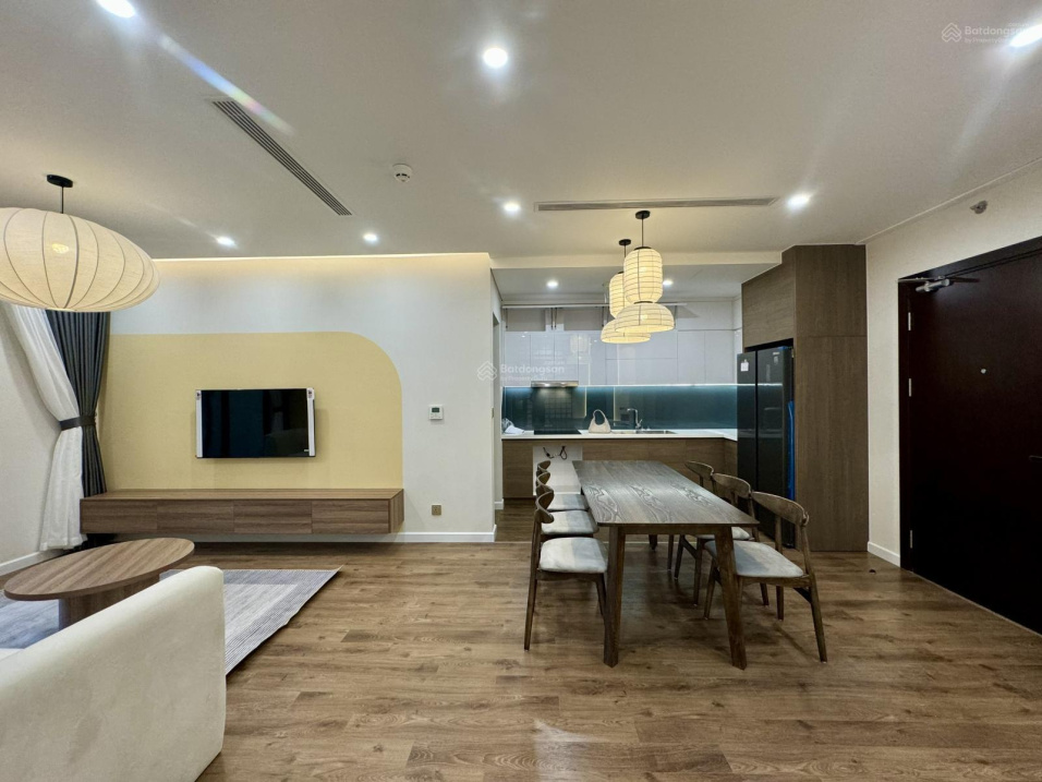 Modern Apartment in Hoang Thanh Pearl Complex