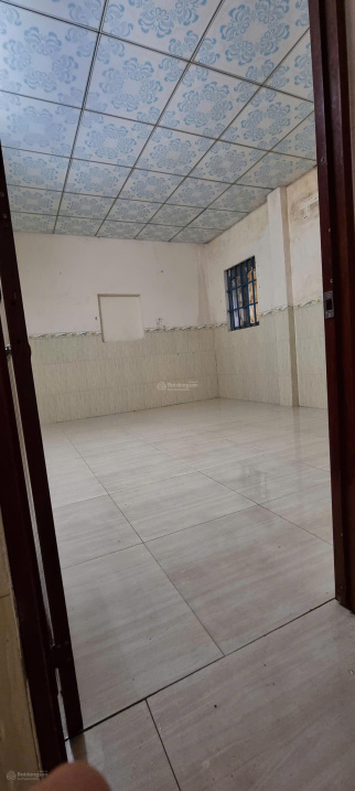Spacious 150m² House with Three Bedrooms