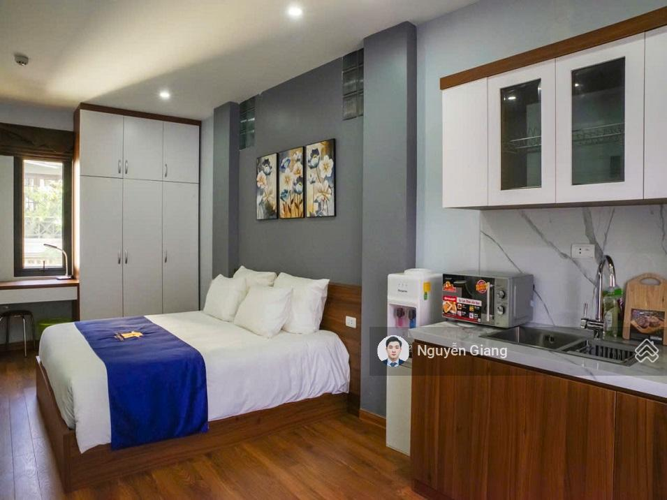 Modern 42m² Furnished Apartment with Balcony