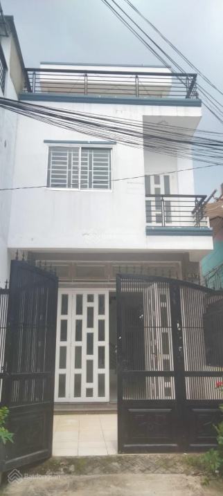 Modern 4-bedroom house with designer interior