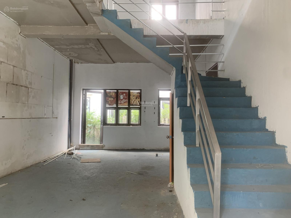 Townhouse at Sim City,Lo Lu Street, 100m², 3 levels + rooftop