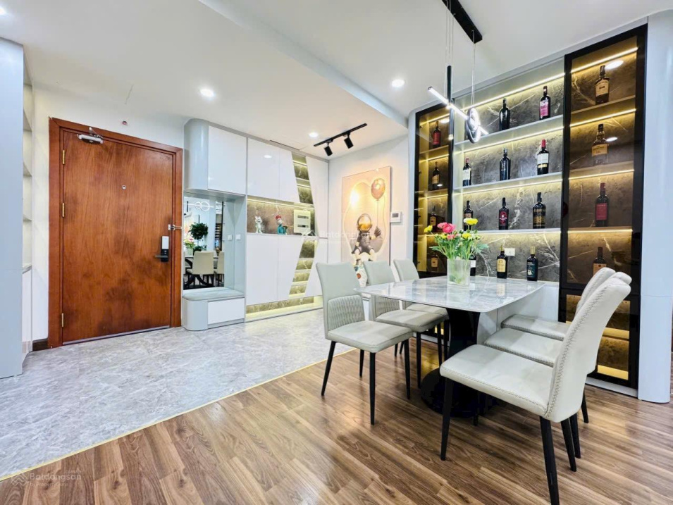 Modern Apartment in Diamond Goldmark City