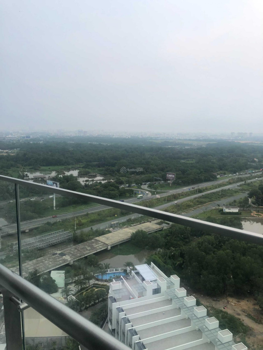 Apartment in Quan 2 with Southeast facing, high floor, river view