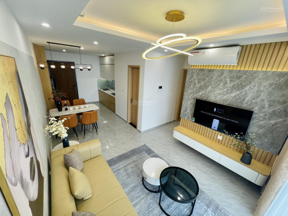 Modern Apartment in Millennium Tower with Flexible Size Options