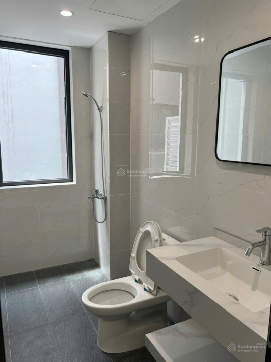 CHO THUÊ BT LIỀN KỀ HOÀN THIỆN 2 TẦNG ĐẸP ĐỒ CƠ BẢN , 78M2 CẠNH VỊNH BIỂN BỐN MÙA OCP3