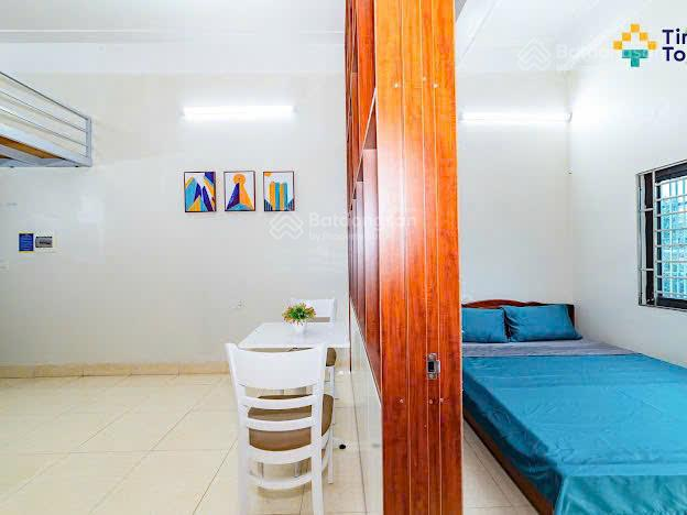Modern Studio Near Universities with Loft Bed