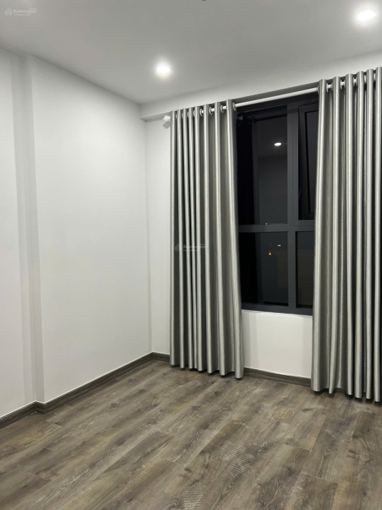 Modern 2-bedroom apartment with designer interior