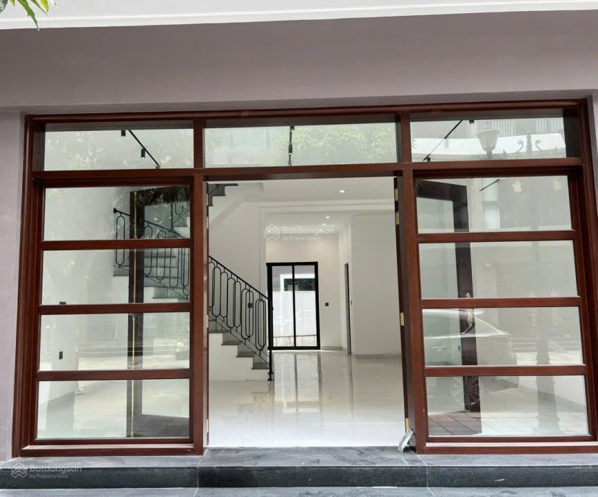 CHO THUÊ BT LIỀN KỀ HOÀN THIỆN 2 TẦNG ĐẸP ĐỒ CƠ BẢN , 78M2 CẠNH VỊNH BIỂN BỐN MÙA OCP3