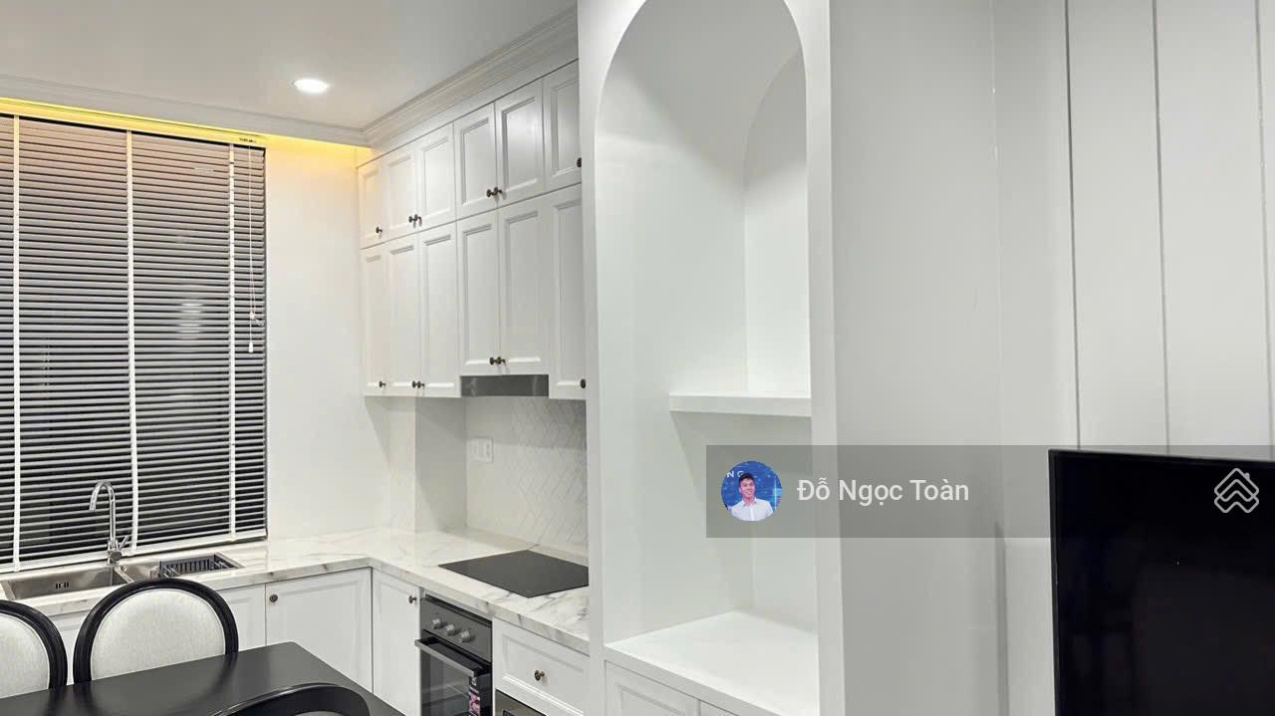 Fully Furnished Townhouse near 36ha Park in Vinhomes Grand Park