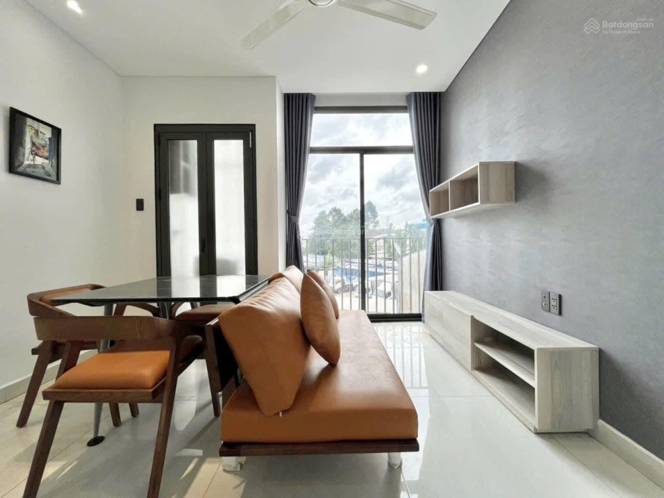 Fully Furnished Modern Apartment with Natural Light
