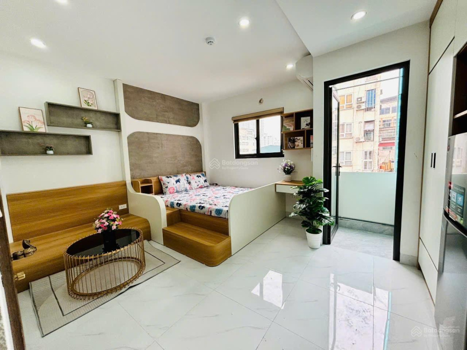 Modern Studio with Balcony in Thanh Xuan