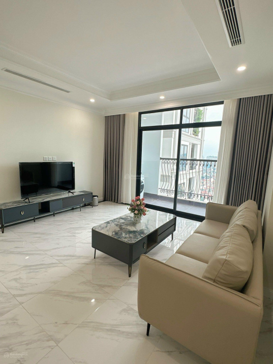 Modern 1BR Apartment in Diamond Park Plaza