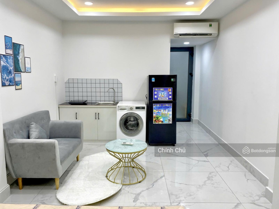 Modern Studio Apartment with Full Amenities
