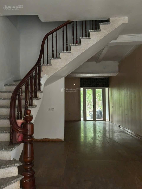 2-Story House near Ong Market, Full Utilities, Spacious Parking