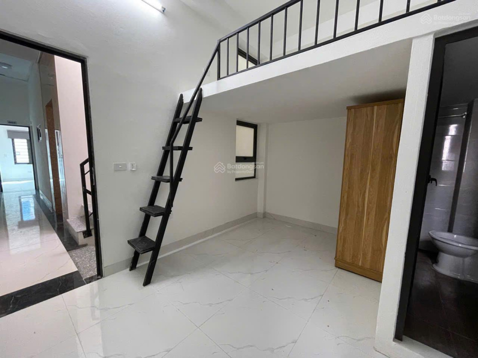 Modern Loft Apartment with Private Mezzanine Level