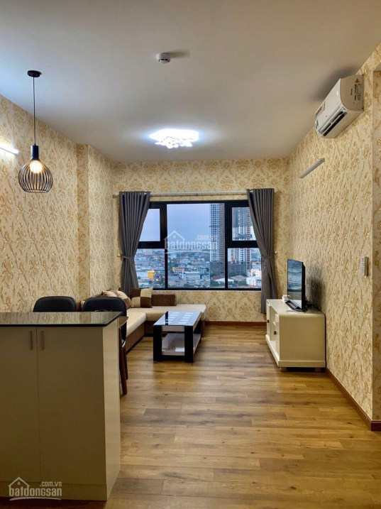 Modern 2-Bedroom Apartment with City View