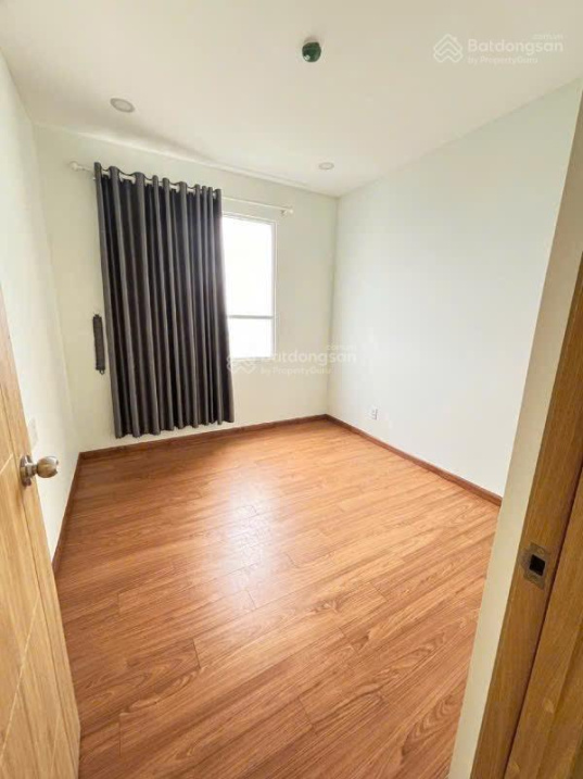 2-Bedroom Apartment with Balcony and City View