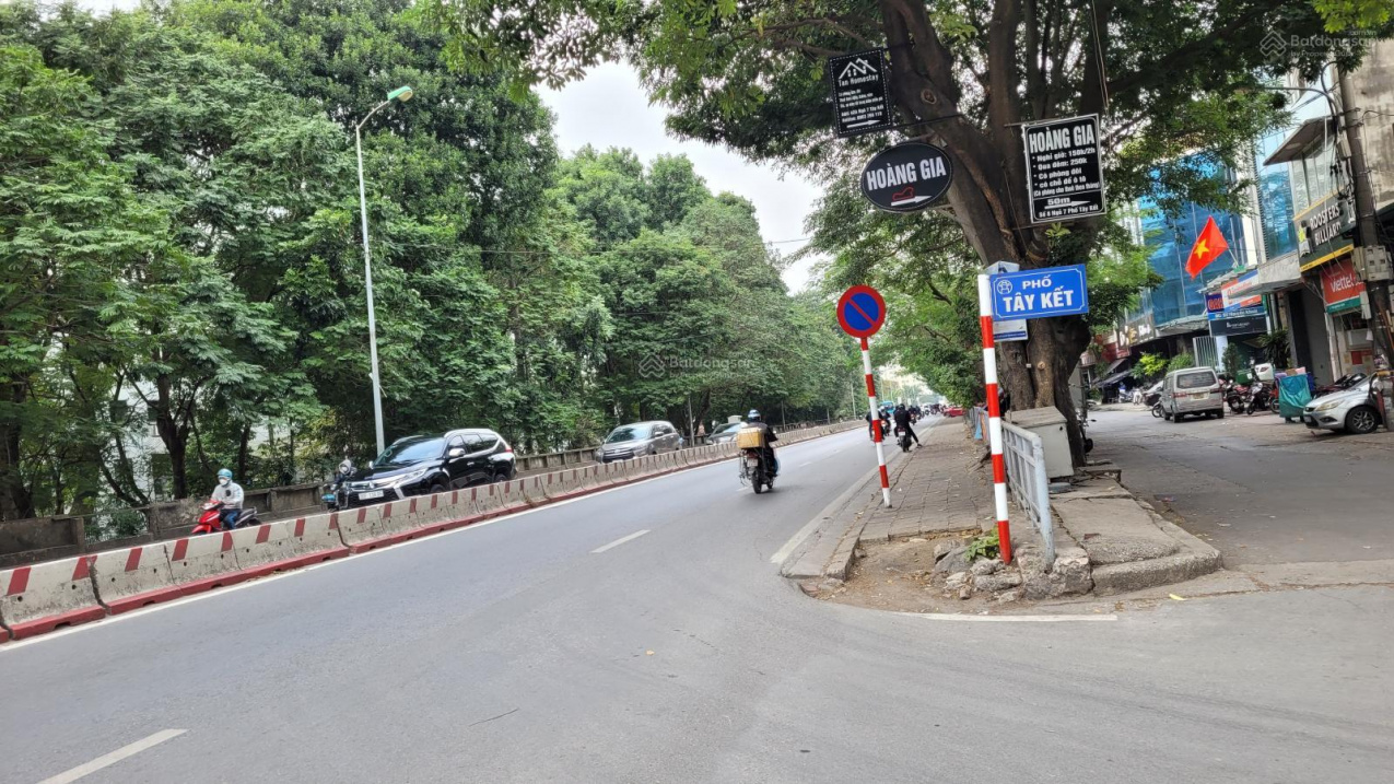 Modern 40m² Studio with Parking in Hanoi