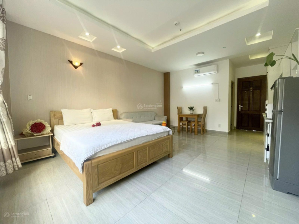 Modern Studio Near Universities with Full Amenities
