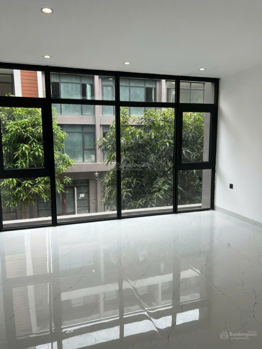 CHO THUÊ BT LIỀN KỀ HOÀN THIỆN 2 TẦNG ĐẸP ĐỒ CƠ BẢN , 78M2 CẠNH VỊNH BIỂN BỐN MÙA OCP3