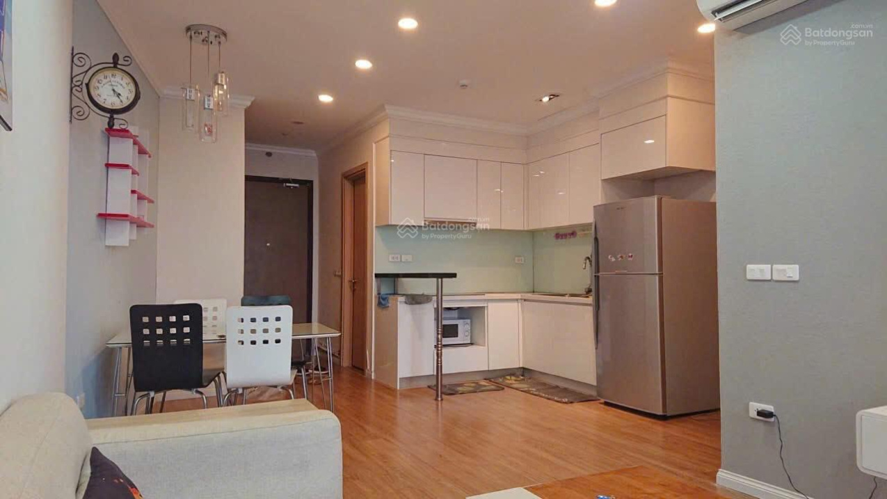 Modern 2-Bedroom Apartment in Mipec Long Bien