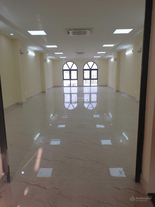 Modern 8-Floor Commercial Building with Elevator