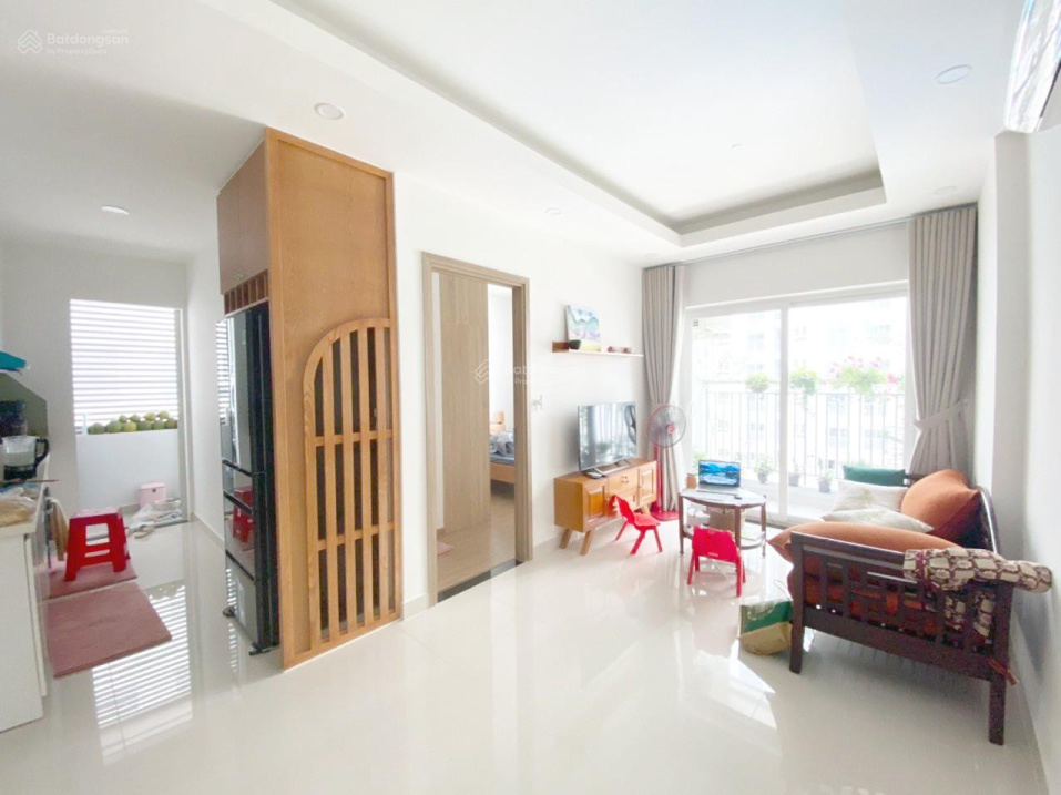 Modern Furnished Apartment in High-Rise Complex