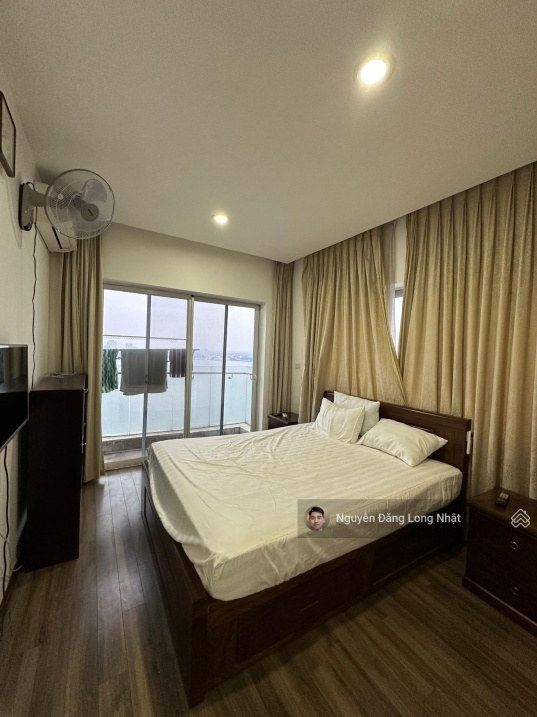 Luxury Golden Westlake Apartment with Pool View