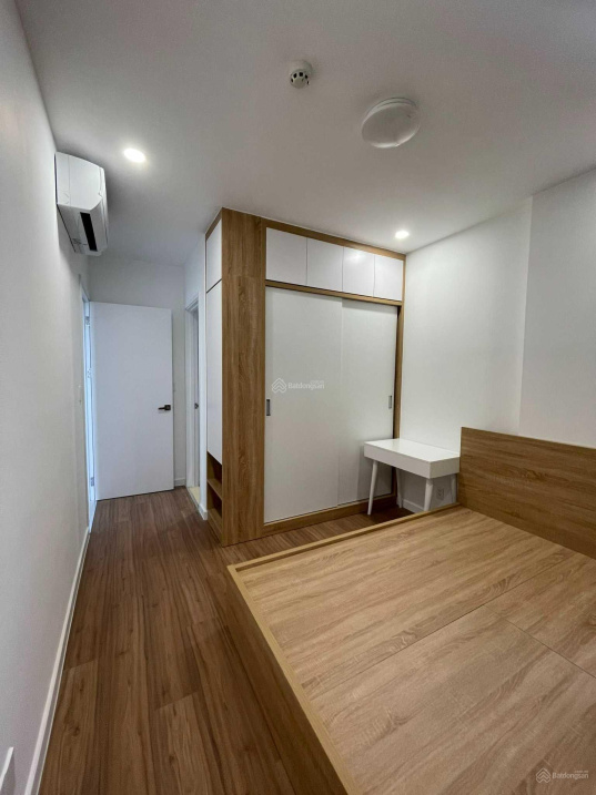 2 Bedroom Apartment with Modern Amenities Near Metro