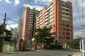 Spacious 2BR Apartment Near Vinhomes With River View