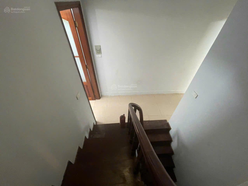 Spacious House Near Hàng Chuối Street
