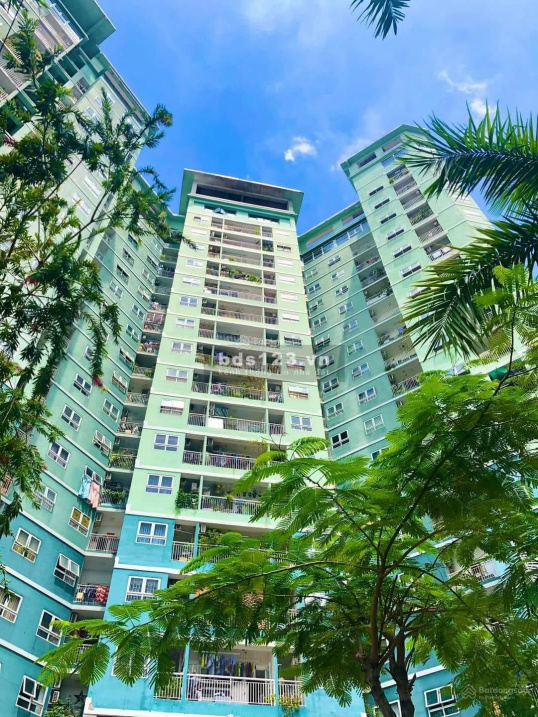 Modern 1-Bedroom Apartment with Pool Access