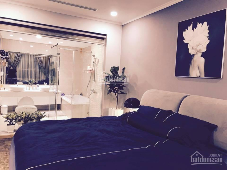 Fully Furnished 3-Bedroom Apartment on 21st Floor