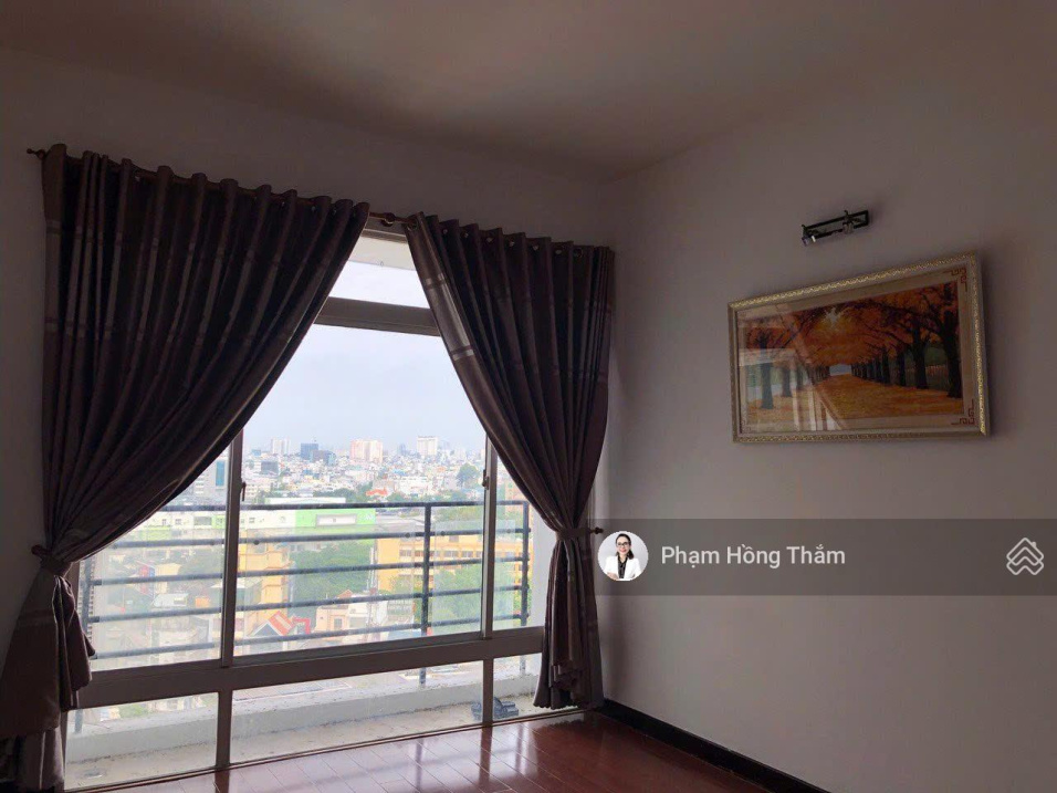 Spacious 2-Bedroom Apartment in District 11 with City Views