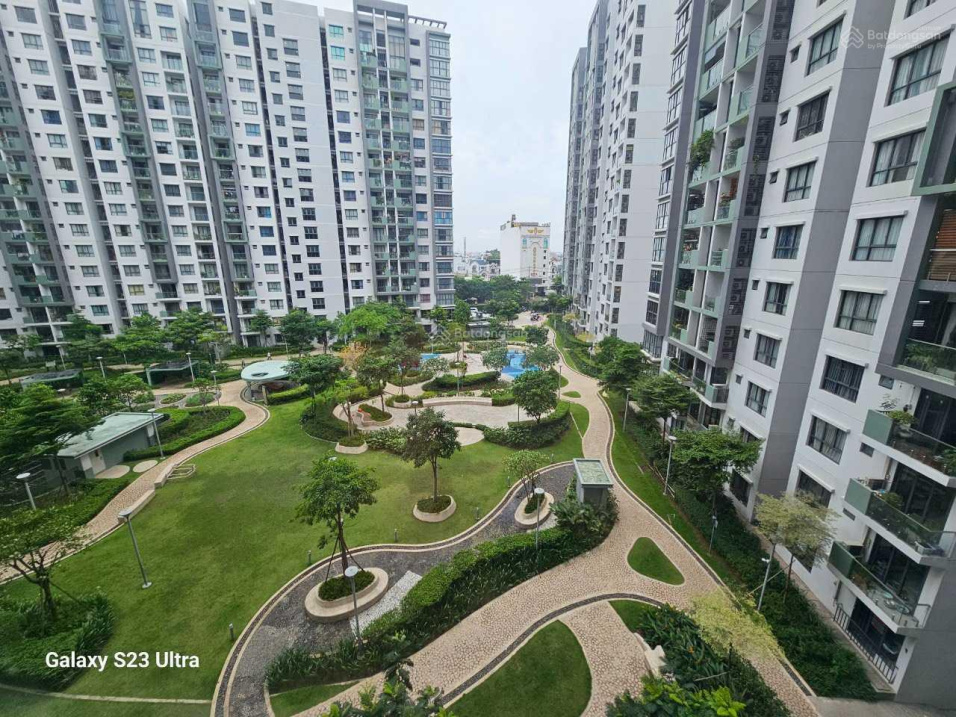 Modern 2-Bed Apartment in Celadon City Complex