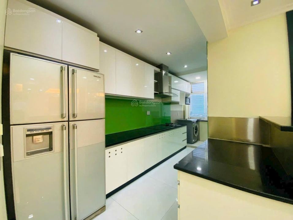 Luxury Duplex Penhouse with Rooftop