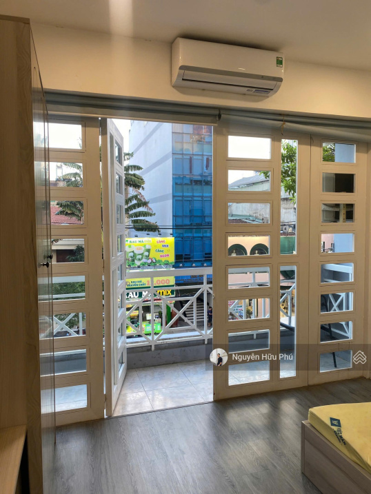 Modern 2BR Apartment Near Vincom with Balcony