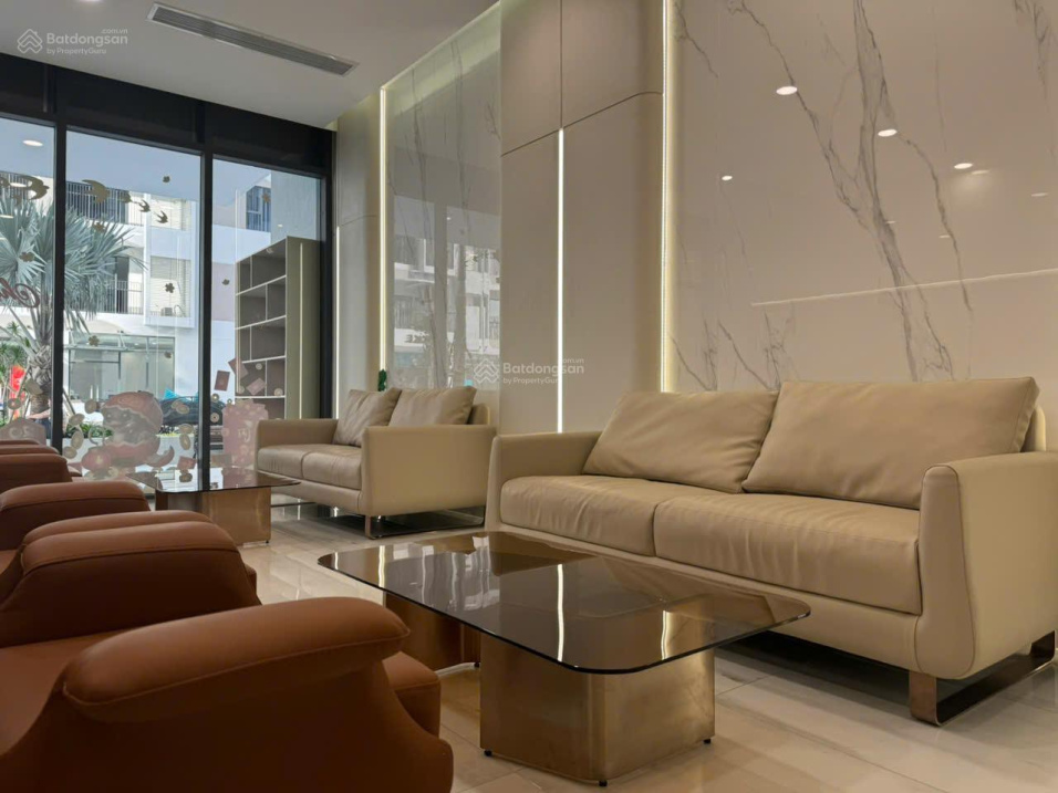 Modern 1BR Apartment at MT Eastmark City