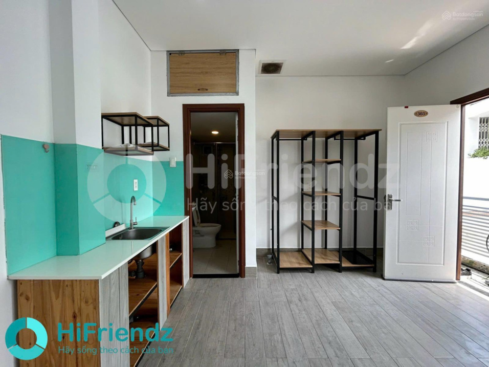 Sunny Central Studio with Modern Furnishings