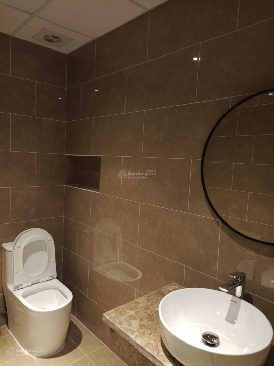 Modern 50m² Apartment Near Mipec Long Bien