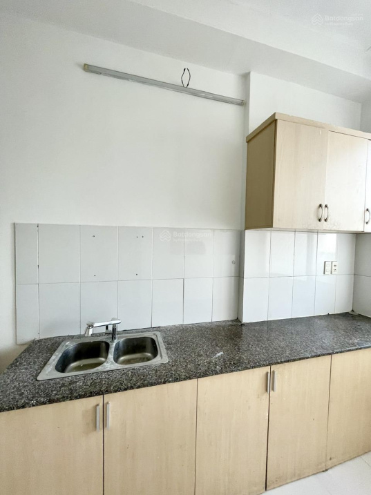 Modern 1 Bedroom Apartment Near Pham Van Dong