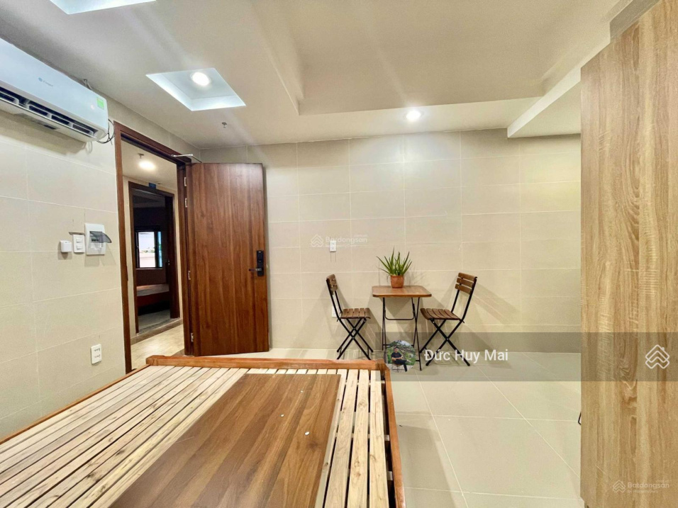 New Modern Studio Apartment with Full Furnishings
