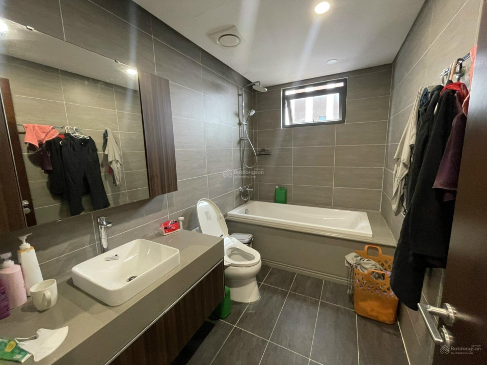 Spacious 3-bedroom apartment in 6th Element, Tay Ho, Hanoi