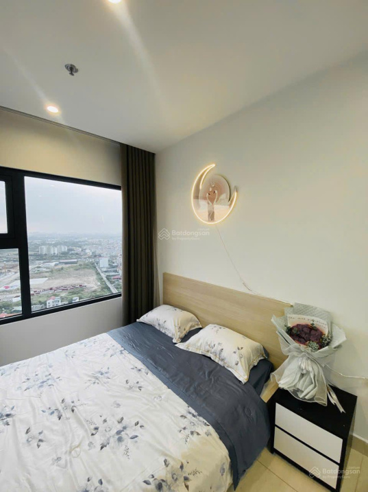 Modern Vinhomes Ocean Park Apartment with Views