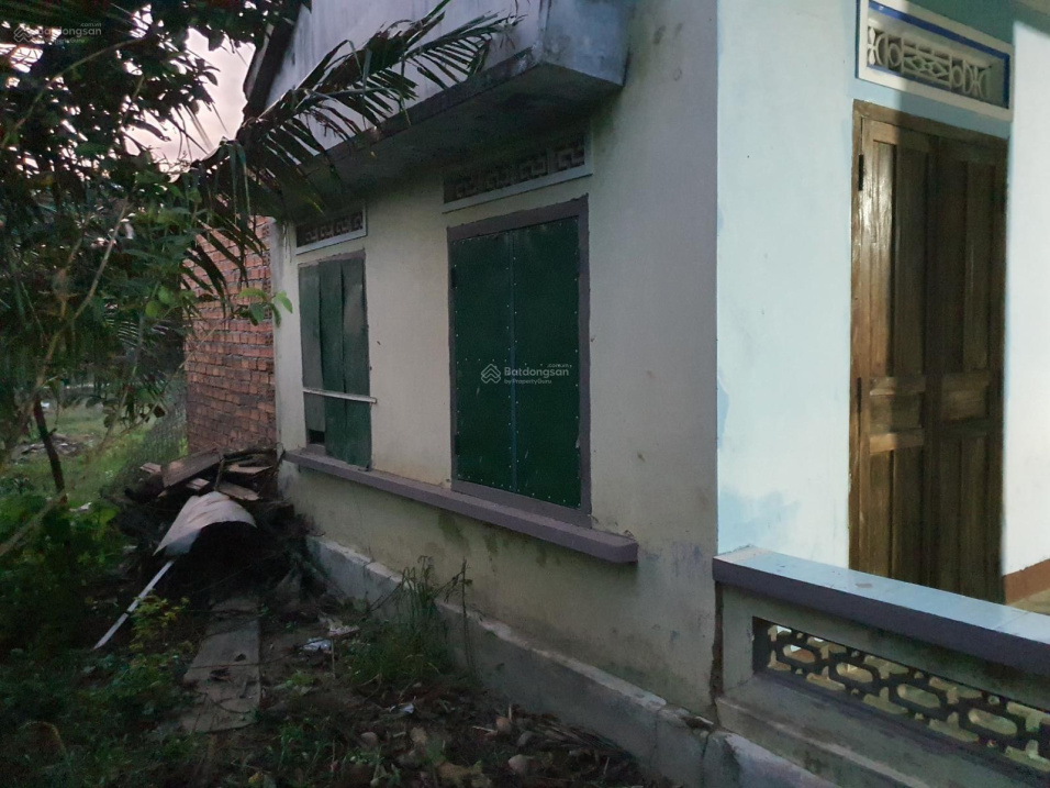 Одноповерховий будинок на ділянці 600м² з базовими зручностями