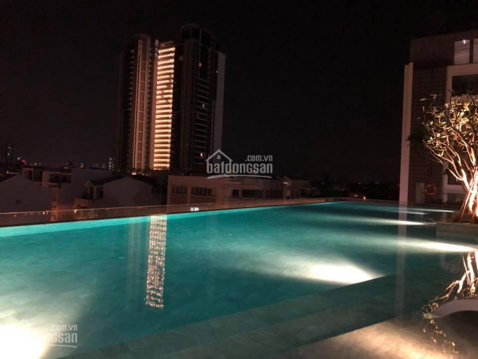 Modern Studio Gateway Apartment with Pool View