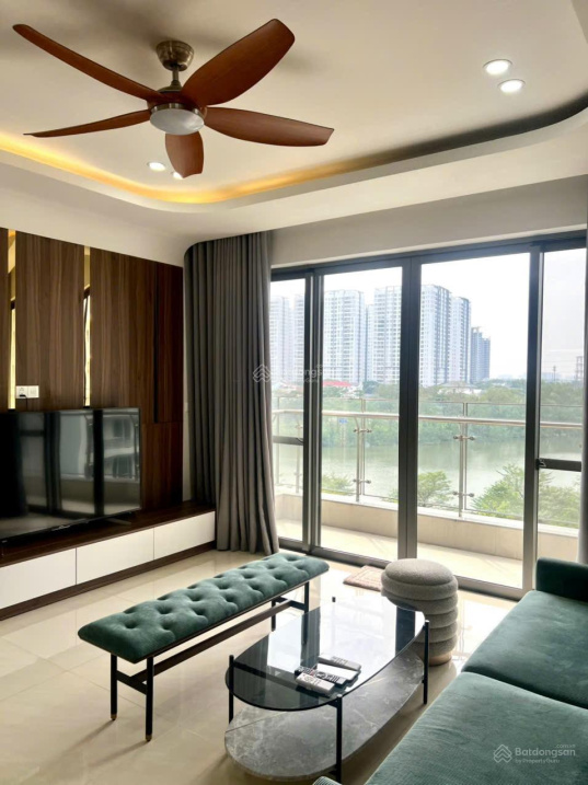 Luxury River View Apartment in Riverpark Premier