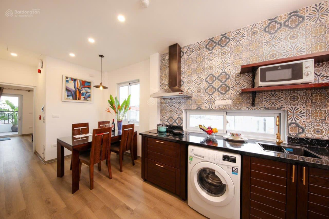 Modern 2-Bedroom Apartment with Balcony in Hoan Kiem