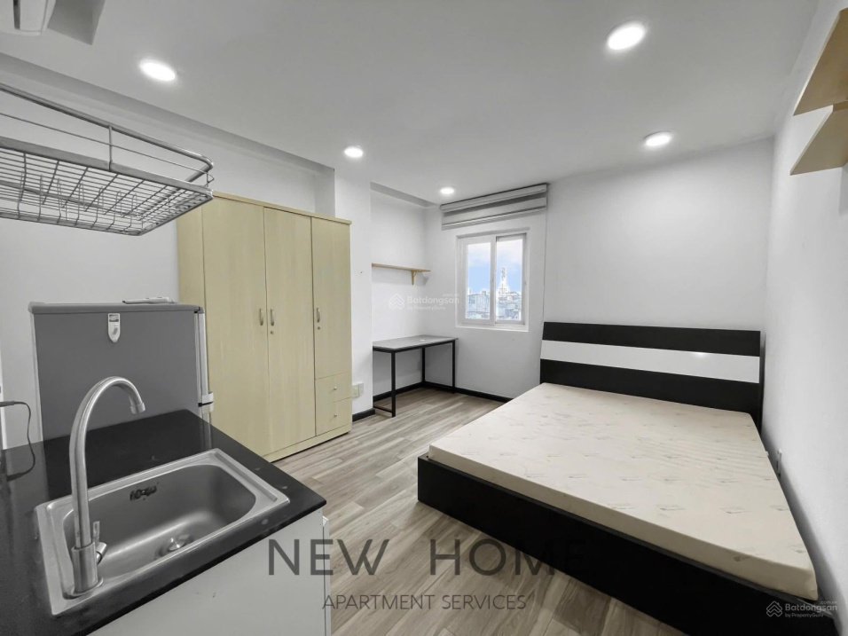 Modern Studio Apartment with Pet-Friendly Policy